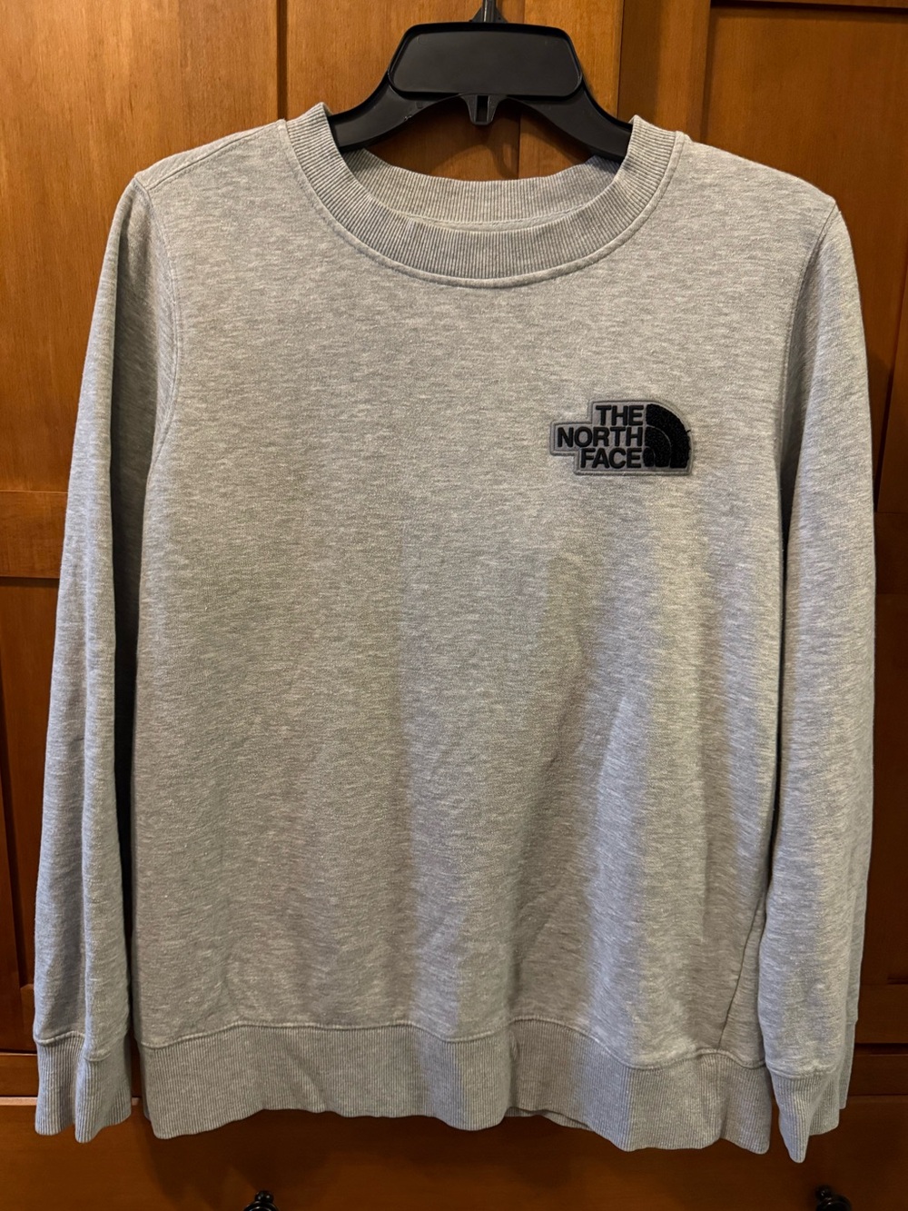 The North Face Women's Sherpa Chenille Logo Crewneck Sweatshirt - Size M Grey